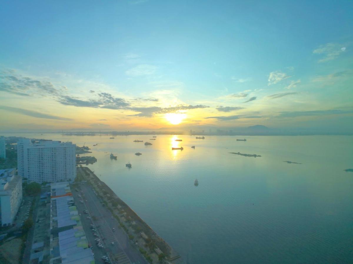 Maritime Suites By Comfy George Town Exterior foto